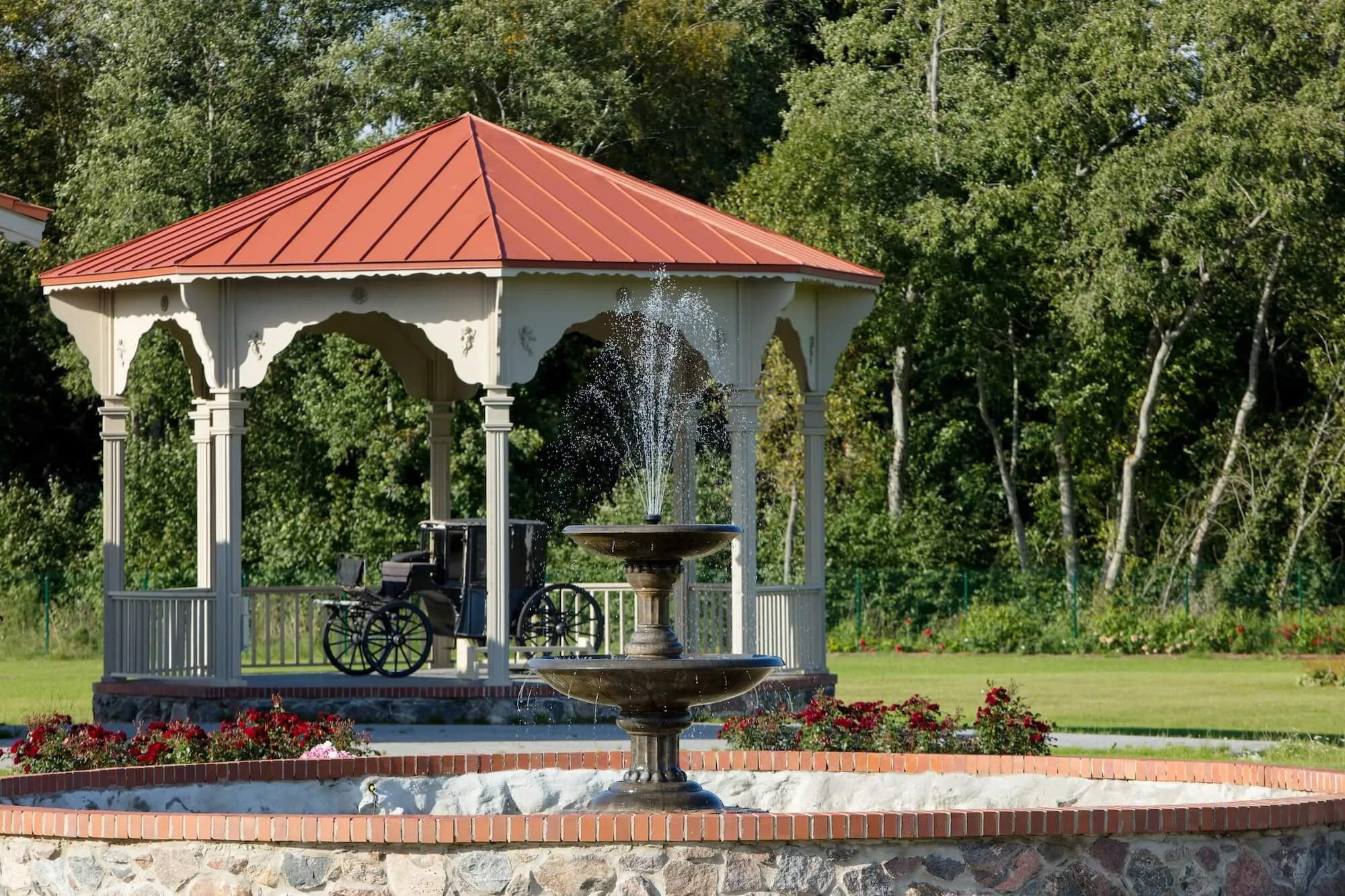 Auree Peomaja Õues Paviljon